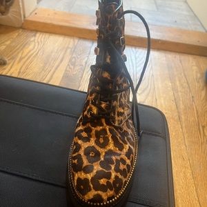 Gently used Michael Kors Haskell Bootie size 10 Color butterscotch and black